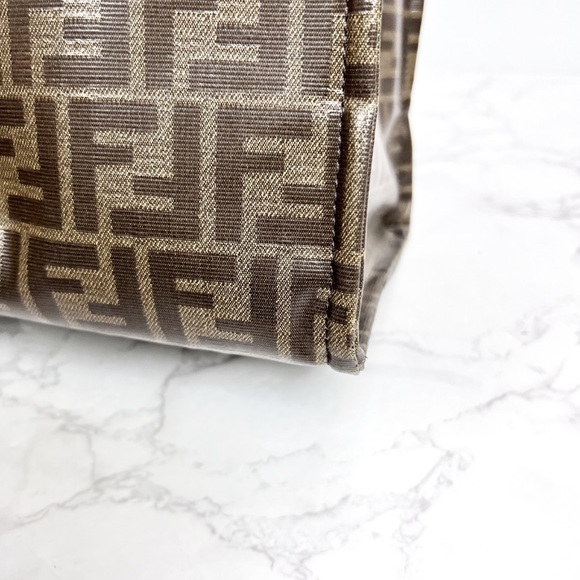 Fendi - Picture 2 of 14